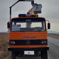 جرثقیل و بالابر خاور ۶۰۸ مدل ۱۳۷۹