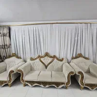 مبلمان رنگ کرم