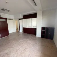 سند اداری.۱۰۴ متری.۳پارکینگ.روبروی بازار گیشا