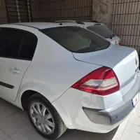 مگان ۲۰۰۰