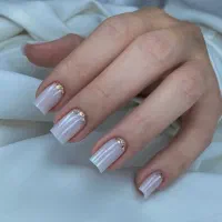 تخفیفات کاشت ناخن و رنگ و لایت