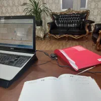 منشی و ویزیتور وکالت ماهانه ۱۰ تومان بعلاوه ۲۰٪ اپ