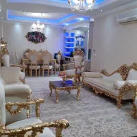 مبل میزناهارخوری وشزلون استیل بسیارتمیزچوبگردوراش