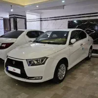 راننده و ماشین دنا