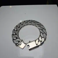 نقره و دست بند