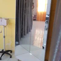 آیینه ایستاده