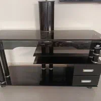 میز تلویزیون شیشه ای
