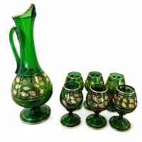 ست ۷ پارچه پارچ و گیلاس شیشه‌ای سبز طرح طلایی