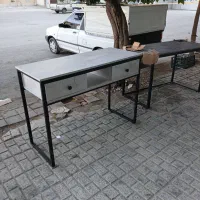 میز ناخن کار ، میز کار