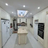 فروش آپارتمان تک واحدی  133 متر 3 خوابه خ غرضی
