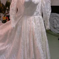 فروش و اجاره لباس مجلسی وعروس