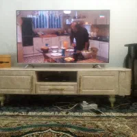 میز تلوزیون رنگ کرم