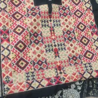 زی آستین  د ز د ی د ن