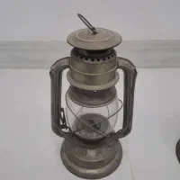تعدادی وسایل کلکسیونی