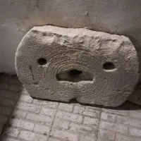 سنگ اسیاب ۱۰۰۰ساله