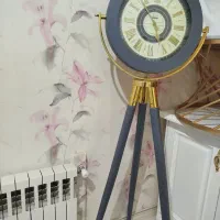 ساعت ایستاده