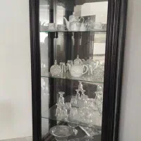 بوفه کاملا سالم و چراغ دار