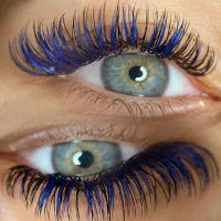اکستنشن و کاشت مژه و لیفت مژه و ابرو