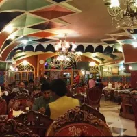 سالنکار ، ظرفشور و صندوقدار