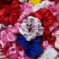 کش مو نو 100 عدد دونه 50 تومان کلی فروخته میشود