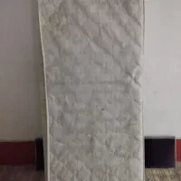یک عدد تشک تخت ۱ نفره