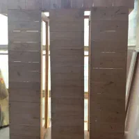 نیمکت چوبی