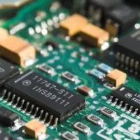 استخدام نیروی آشنا به کنترل کیفیت الکترونیک