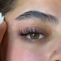 کاشت مژه دائم با بهترین متریال