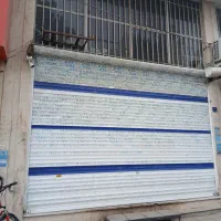 مغازه ۱۰۰ متری ارتفاع ۶ متر
