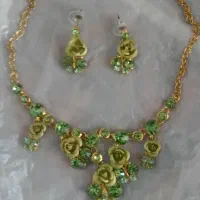 گردنبند و گوشواره نو