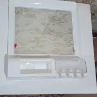 پک آینه سفیدنووسالم۴۰۰تومان وآینه آبی بزرگه۳۰۰تومن