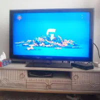 تلویزیون و میز تلویزیون