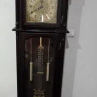 ساعت ایستاده