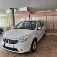 رنو ساندرو اتوماتیک مدل آخر ۱۳۹۵ درحدصفر خشک