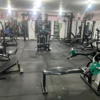 فروش تمام تجهیزات باشگاه