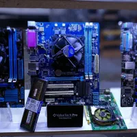 ارتقا کیس، هارد Ssd256،مادر برد