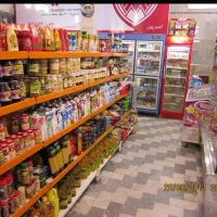 فروشنده شیفت شب مغازه شبانه روزی جاده تهران
