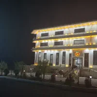 نیروی کار در رستوران اکبر جوجه شعبه کتالان