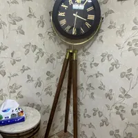 ساعت ایستاده