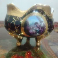 شکلات خوری پایه دار