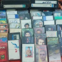 تعدادی نوار کاست و نوار ویدئو