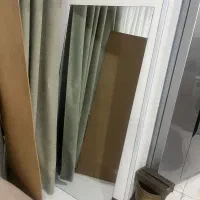 آینه بدون قاب