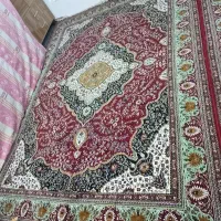 یک فرش ۹ متری و یک فرش ۱۲ متری