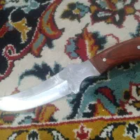 یه عدد خنجر