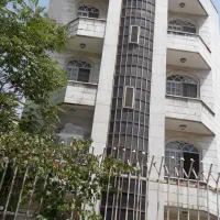 آپارتمان ۱۲۰ متری ۲ خوابه طبقه سوم . دوم سندی