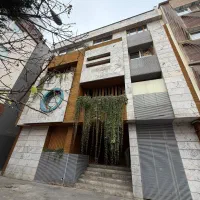 آپارتمان-3-خواب-فرانسوی-طبقه-همکف