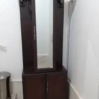 جاکفشی چوبی آینه‌دار و جالباسی