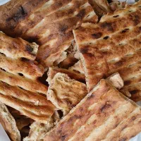 نان خشک خانگی