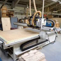اپراتور دستگاه CNC
