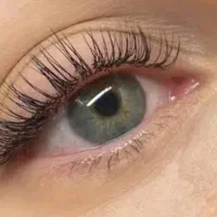 کاشت و اکستنشن مژه با هزینه مناسب